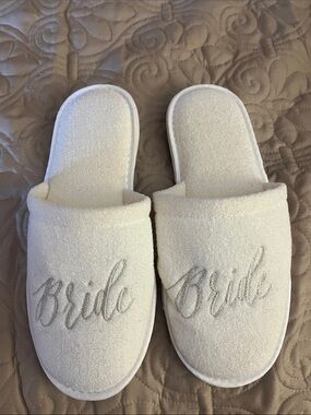 White 'Bride' Embroidered Spa Slippers